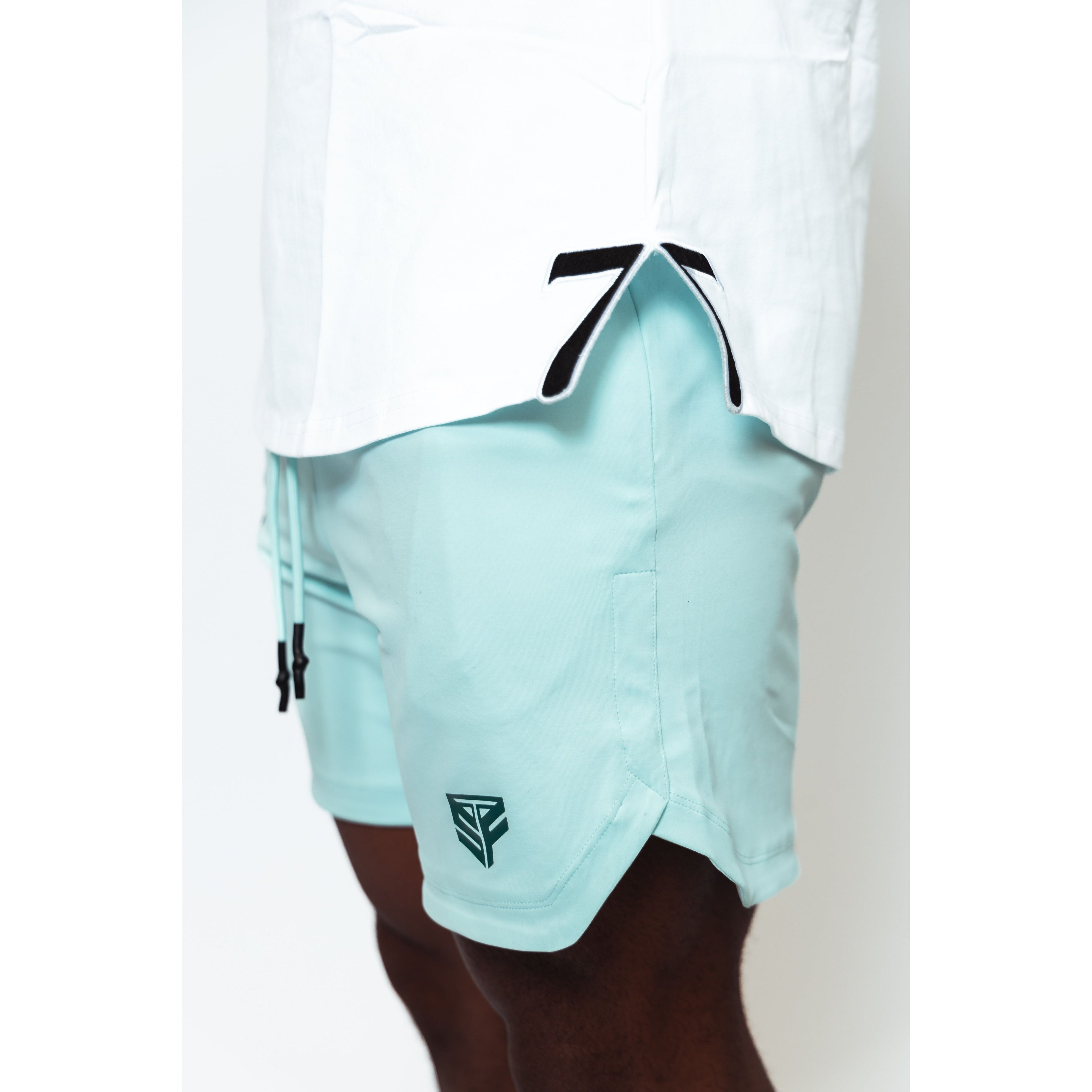 White Signature Drop-Arm Tank