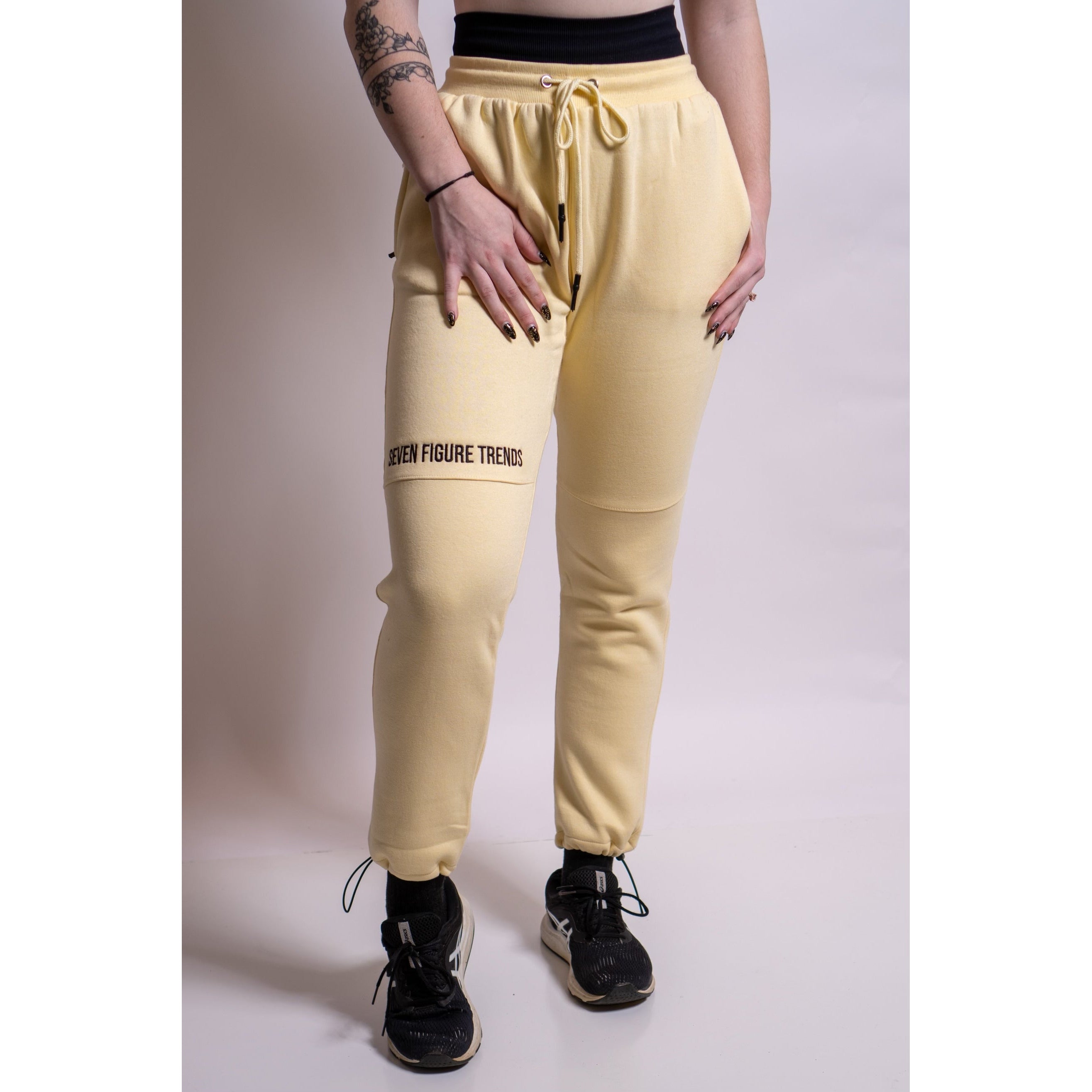 Leo Gold Tech Joggers